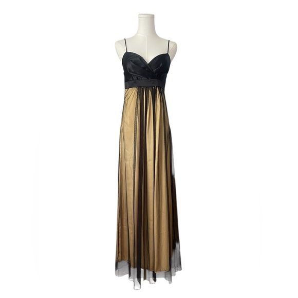 María Bonita ,Elegant Black and Gold Evening Gown - Picture 1 of 9